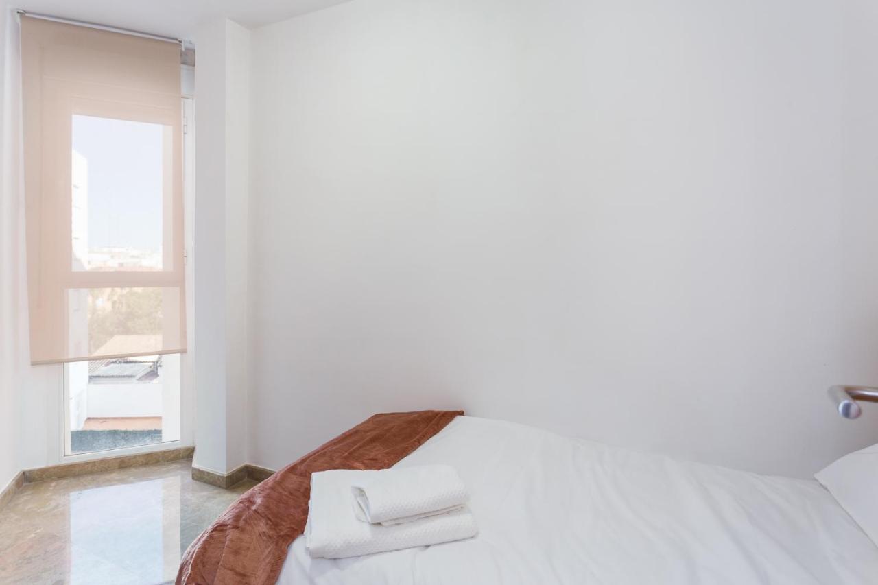 Апартаменты Piso Familiar Cerca Del Centro, Ac Y Wifi Gratis Валенсия Экстерьер фото